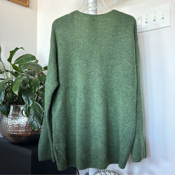 H&M Oversized Knit Sweater Sz S V Neck Rhinestoned Sequined Bugs Bees Relax fit - Picture 8 of 10